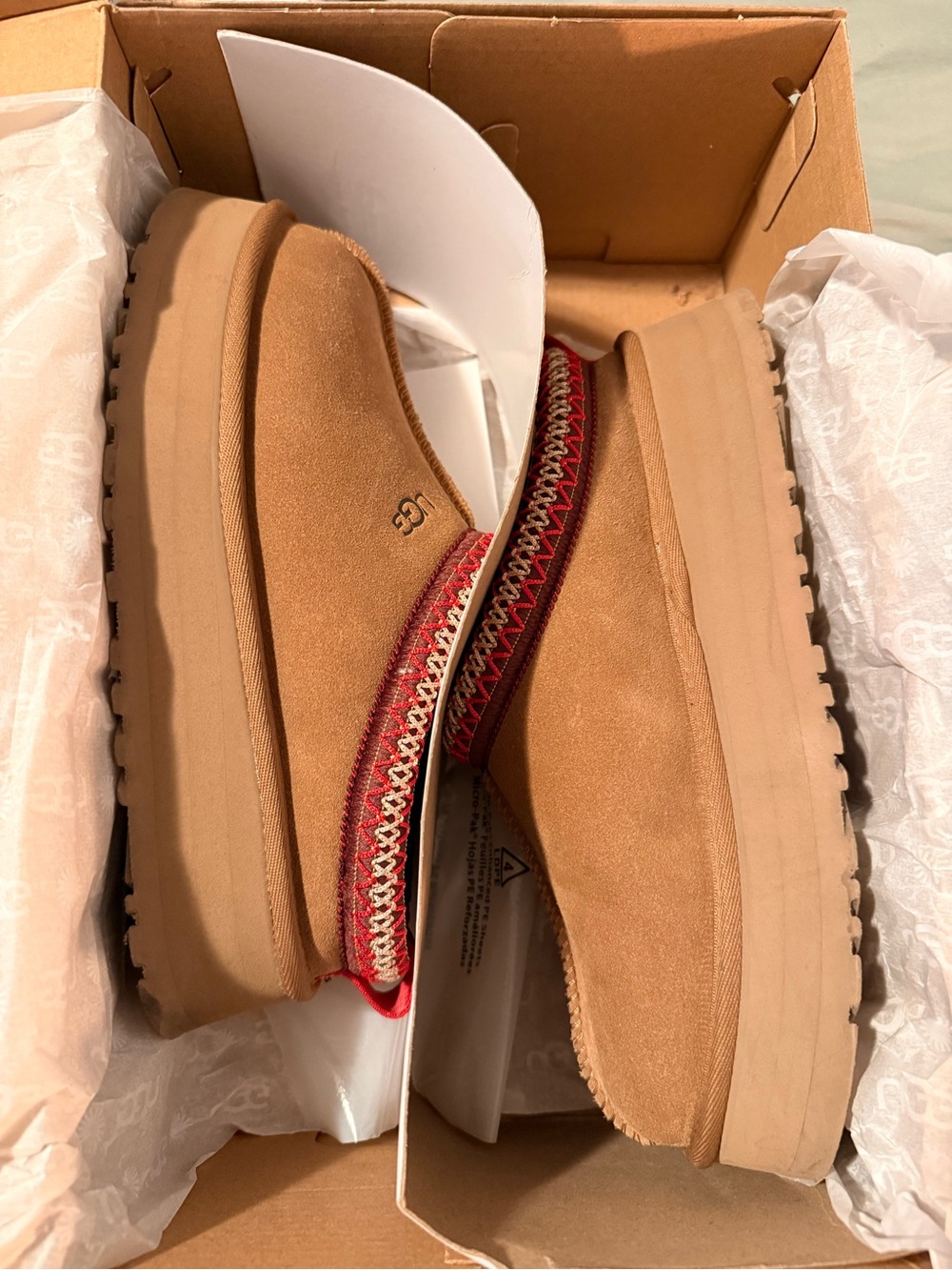UGG Tazz II